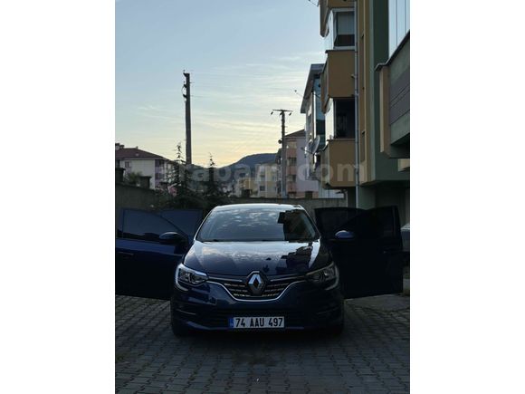 Sahibinden Renault Megane 1.3 TCe Joy 2022 Model 