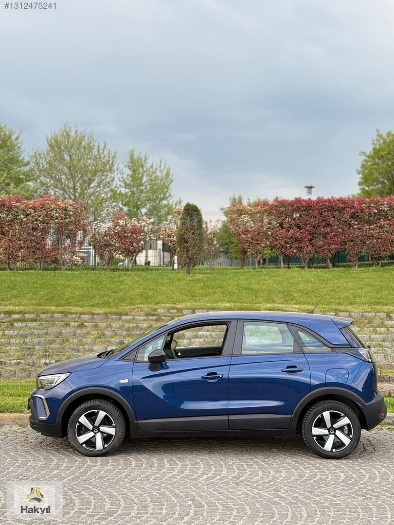 2023 MODEL HATASIZ OPEL CROSSLAND 1.2 T ESSENTİAL 6