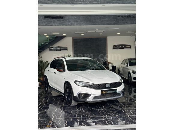 RİVA MOTORS'DAN HATASIZ BOYASIZ 2023 EGEA CROSS 1.6 LİMİTED