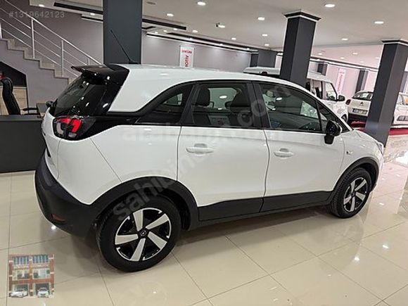 2024 MODEL HATASIZ OTOMATİK OPEL CROSSLAND GENİŞ EKRANLI