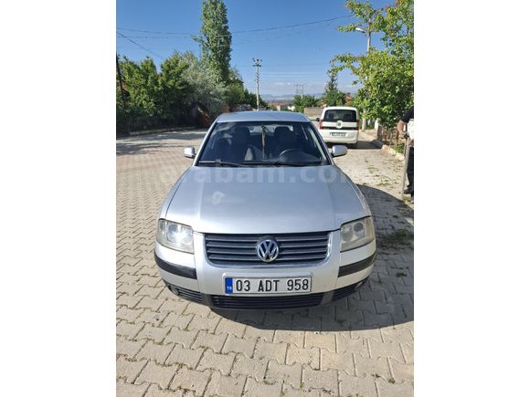 Sahibinden Volkswagen Passat 1.6 2004 Model  370.000 km Gri