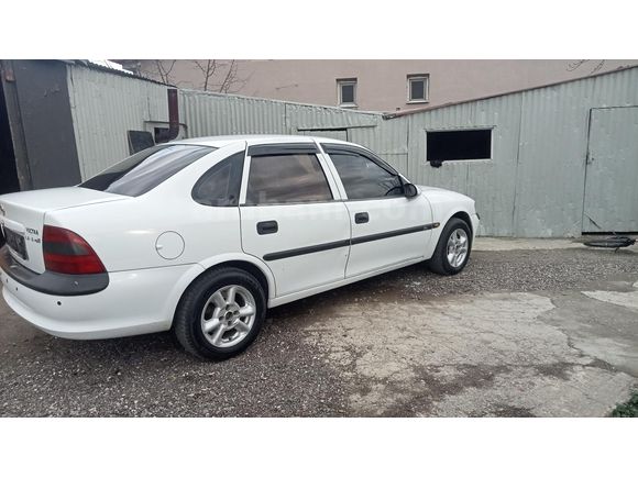 Sahibinden Opel Vectra 1.6 1996 Model