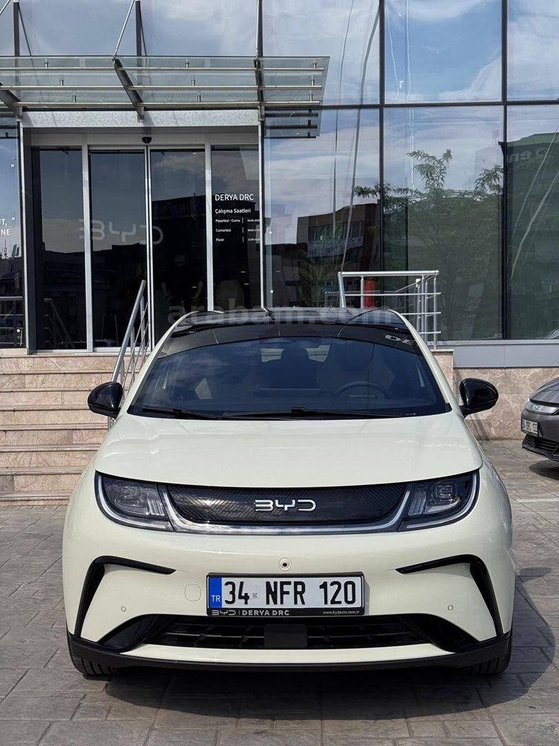 Sahibinden BYD Dolphin Design 2025 Model İstanbul 62.000 km Beyaz 1