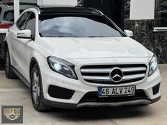 KARATUT AUTO'DAN 2014 BOYASIZ GLA 200 BENZİN AMG CAM TAVAN