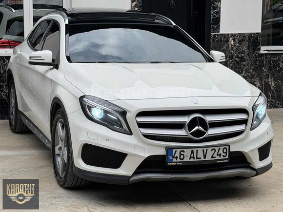 KARATUT AUTO'DAN 2014 BOYASIZ GLA 200 BENZİN AMG CAM TAVAN