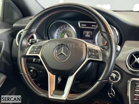 'SERCAN OTO'DAN//2014 MERCEDES GLA200//102.000km//7G-DCT