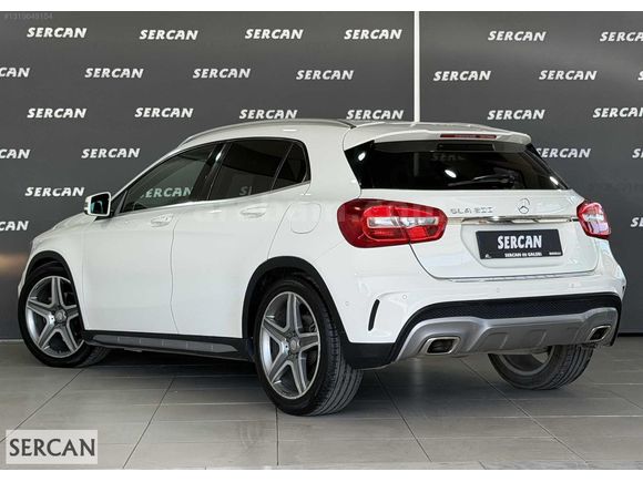 'SERCAN OTO'DAN//2014 MERCEDES GLA200//102.000km//7G-DCT