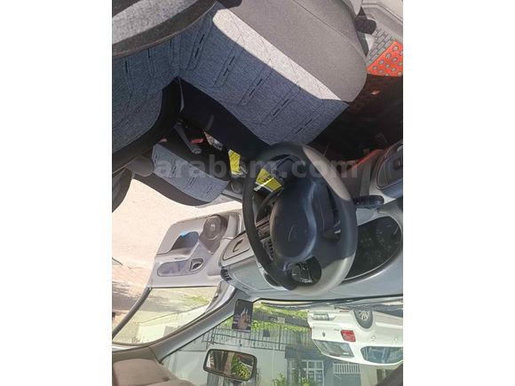 Sahibinden Renault Clio 1.4 RXT 2001 Model  275.000 km Gri (Gümüş)