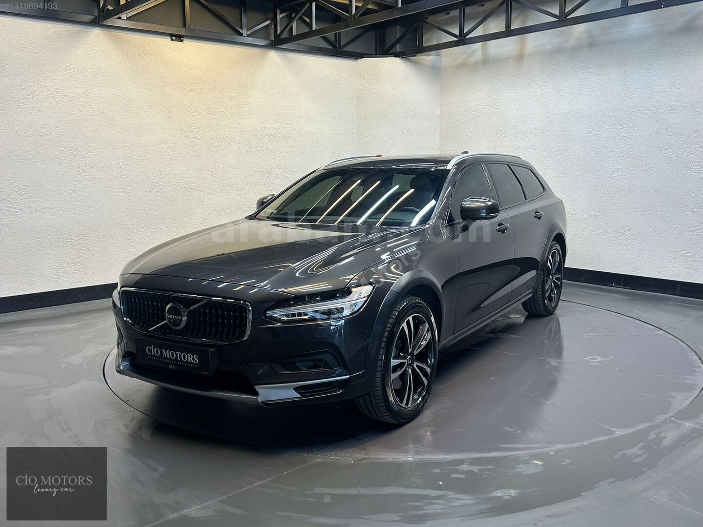 Galeriden Volvo V90 Cross Country 2.0 B5 Plus Bright 2020 Model İzmir 160.000 km Gri 3