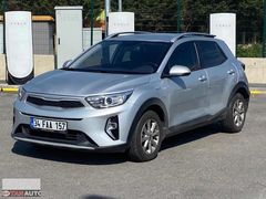 2022 MODEL KİA STONİC OTOMATİK GENİŞ EKRAN-G.GRS.KMR.. 100HP.