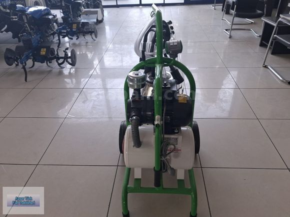 AYSAR'DAN SEZER MİLLKAR TEKLİ SÜT SAĞIM MAKİNASI