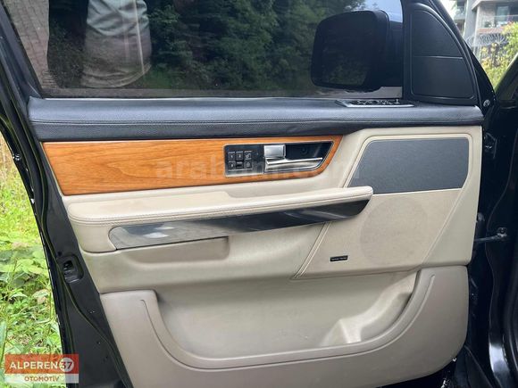 ALPEREN 37 DEN BAKIMLI RANGE ROVER SPORT 3.0 TDV AUTOBİOGRAPHY