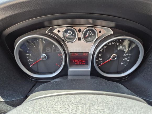 Doktor Sahibinden Ford Focus 1.6 TDCi Titanium 2009 Model  295.000 km Gri (titanyum)
