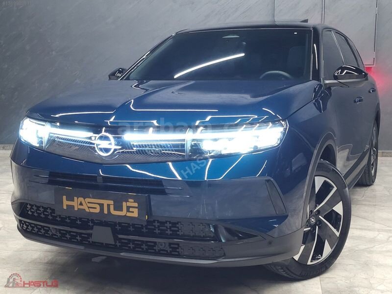 Galeriden Opel Grandland 1.2 T Hybrid GS 2025 Model Konya 42.000 km Mavi
