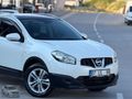 HATASIZ BOYASIZ CAM TAVANLI 82 BİN KM DE NISSAN