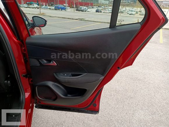2021 PEUGEOT 2008 HATASIZ BOYASIZ SERVİS BAKIMLI 1.5 BLUHDİ EAT8