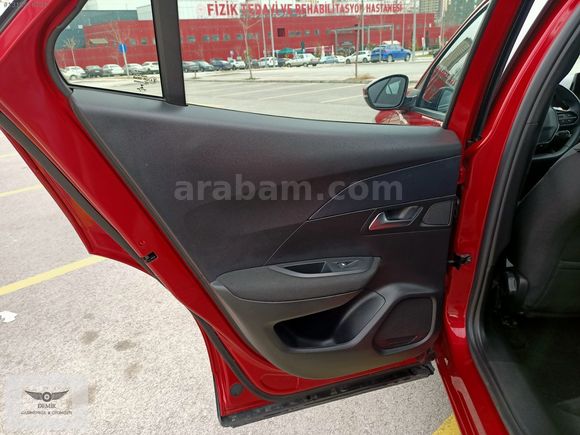 2021 PEUGEOT 2008 HATASIZ BOYASIZ SERVİS BAKIMLI 1.5 BLUHDİ EAT8