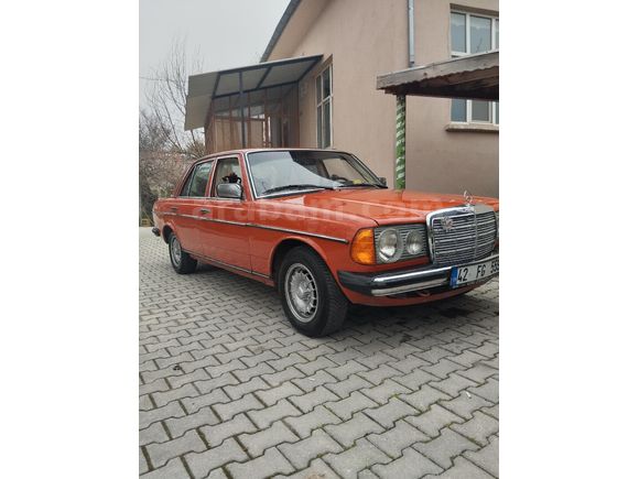 230.4 MERSEDES BENZl