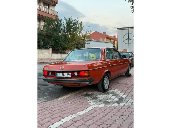 230.4 MERSEDES BENZl