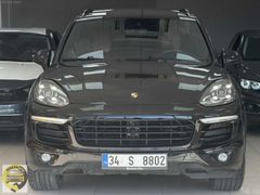 SERKAN OTO'DAN 3.0 DİESEL CAYENNE GTS PAKET İÇİ KIRMIZI