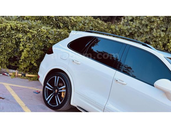 AKY MOTORS'DAN | CAYENNE | GTS CAM TAVAN | CHRONO | AİRMATİC |