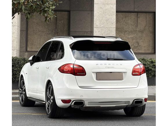 CHİLA | 2013 MODEL CAYENNE 3.0 DİESEL CAM TAVAN HATASIZ BOYASIZ