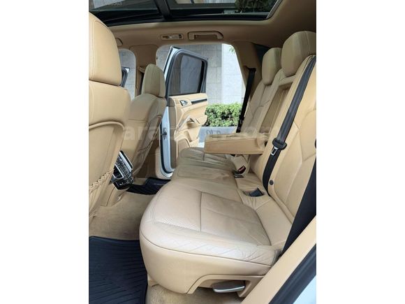 CHİLA | 2013 MODEL CAYENNE 3.0 DİESEL CAM TAVAN HATASIZ BOYASIZ