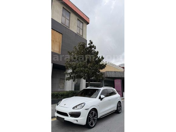 CHİLA | 2013 MODEL CAYENNE 3.0 DİESEL CAM TAVAN HATASIZ BOYASIZ