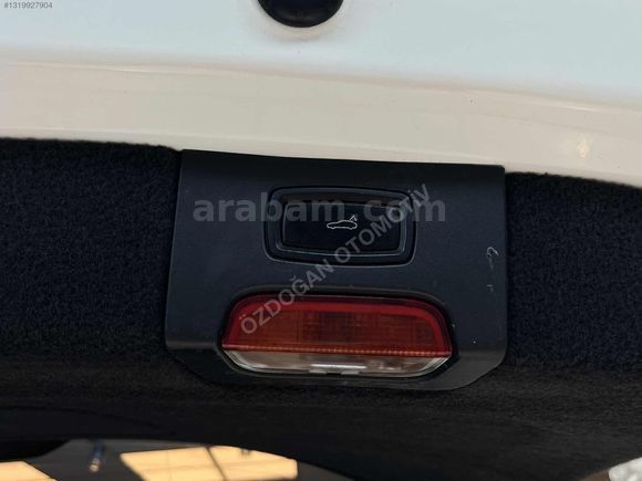 ÖZDOĞAN'dan PORSCHE CAYENNE 3.0 DİESEL BAYİ ÇIKIŞLI