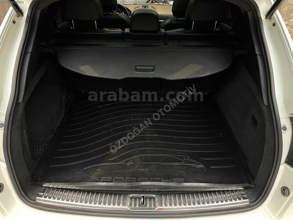 ÖZDOĞAN'dan PORSCHE CAYENNE 3.0 DİESEL BAYİ ÇIKIŞLI
