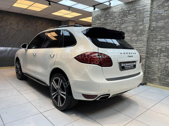 ÖZDOĞAN'dan PORSCHE CAYENNE 3.0 DİESEL BAYİ ÇIKIŞLI
