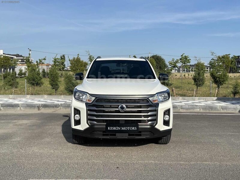 Galeriden KGM SsangYong Musso Grand 2.2 D Platinum Plus 2023 Model Tekirdağ 42.579 km Beyaz