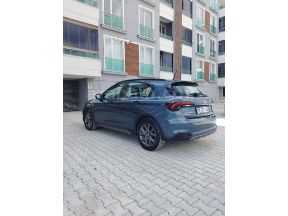 Sahibinden Fiat Egea Cross 1.4 Fire Urban 2022 Model  44.500 km Mavi (metalik)