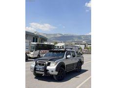 Ayaz autodan Navara 4x2 kredi kartı geçerlidir 12 taksit var