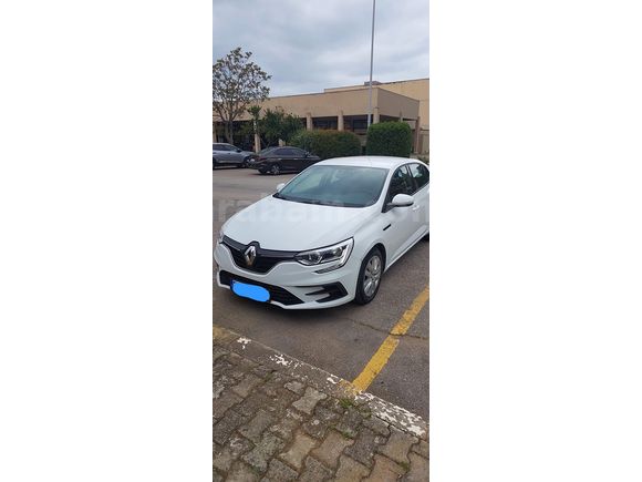 Sahibinden Tramersiz Boyasız Tam Otomatik Renault Megane 1.3 TCe Joy 2021 Model