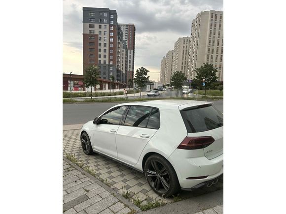 2016 GOLF 1.2TSİ COMFORTLİNE DSG 121 BİNDE