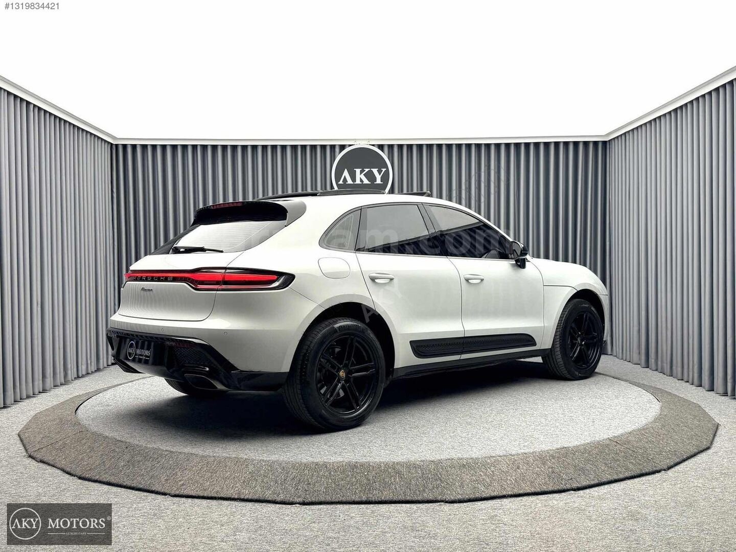 Galeriden Porsche Macan 2.0 2023 Model İzmir 44.000 km Beyaz 7