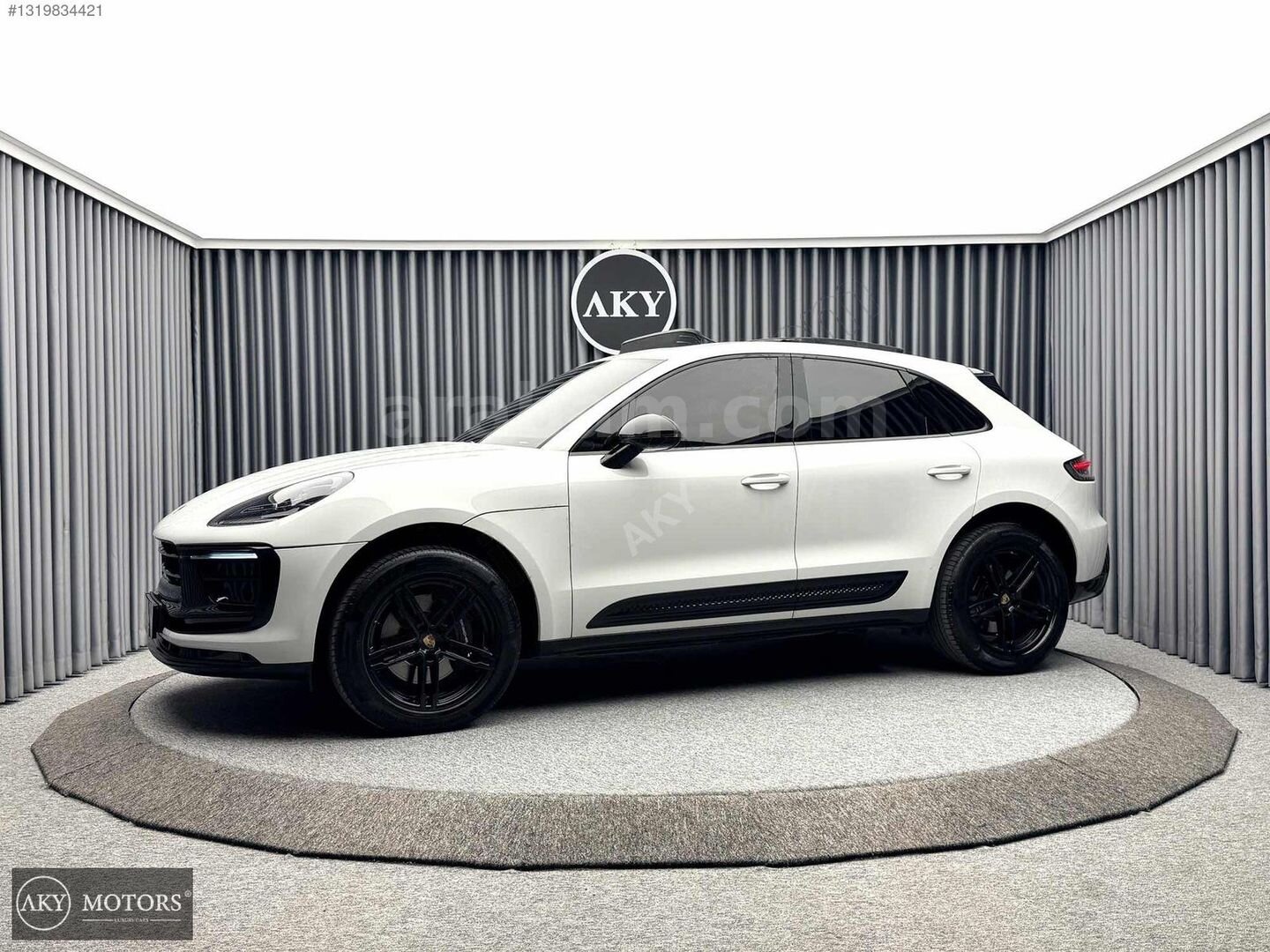 Galeriden Porsche Macan 2.0 2023 Model İzmir 44.000 km Beyaz 2