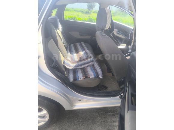 Sahibinden Fiat Linea 1.4 Fire Active 2009 Model  200.000 km Gri