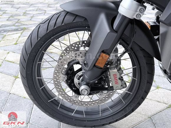 GKN MOTOR'DAN 2024 BMW R1300 GS TRIPLE BLACK TAKAS+ 12 TAKSİT