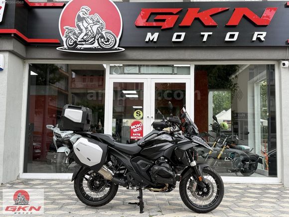 GKN MOTOR'DAN 2024 BMW R1300 GS TRIPLE BLACK TAKAS+ 12 TAKSİT