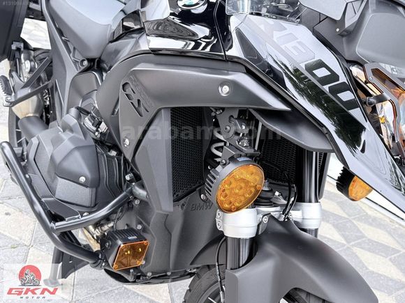 GKN MOTOR'DAN 2024 BMW R1300 GS TRIPLE BLACK TAKAS+ 12 TAKSİT