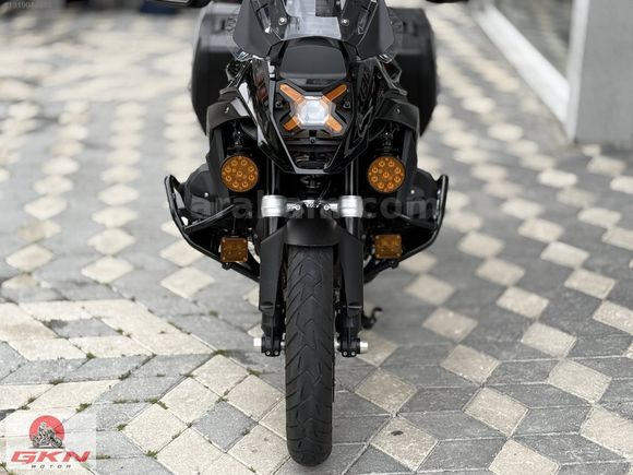GKN MOTOR'DAN 2024 BMW R1300 GS TRIPLE BLACK TAKAS+ 12 TAKSİT