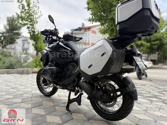 GKN MOTOR'DAN 2024 BMW R1300 GS TRIPLE BLACK TAKAS+ 12 TAKSİT