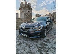 Sahibinden Renault Megane 1.3 TCe Joy Comfort 2022 Mode TEMİZ BOYASIZ DEĞİŞENSİZ  21000 DE AİLE ARACI           Dl