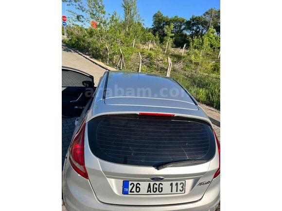 Sahibinden Ford Fiesta 1.4 TDCi Trend 2012 Model  220.710 km Gri