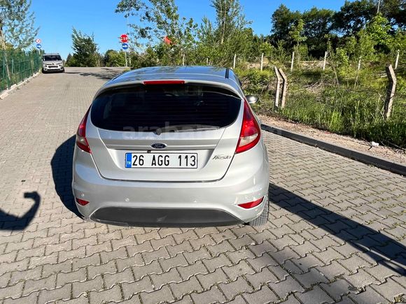 Sahibinden Ford Fiesta 1.4 TDCi Trend 2012 Model  220.710 km Gri