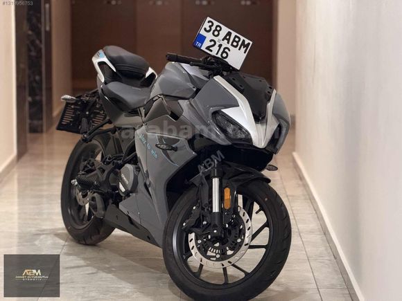 ABM'DEN 2024 CFmoto 250SR 0KM HATASIZ BAYİDEN