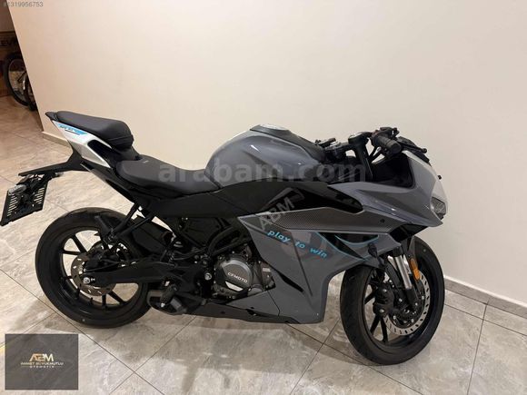 ABM'DEN 2024 CFmoto 250SR 0KM HATASIZ BAYİDEN