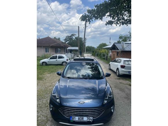 Sahibinden Ford Kuga 1.5 EcoBlue Titanium 2021 Model Düzce 93000 km Mavi